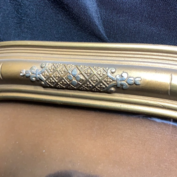 Antique convex bubble glass frame gold and silver tone with portrait of a woman - Picture 4 of 14